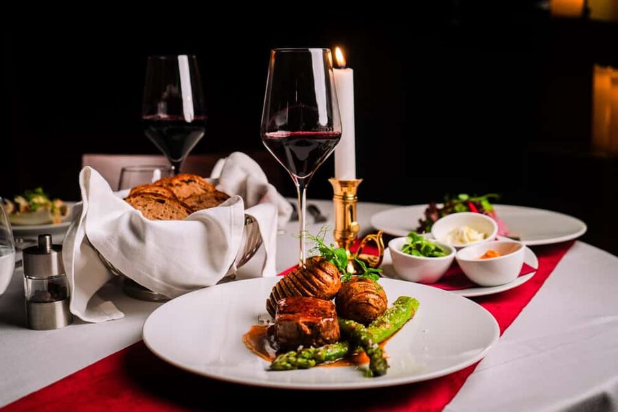 Nuit des Lumières - The Candlelight Dinner Concert in Vienna - The 5-Course Dinner: What You Eat Between the Musical Scenes