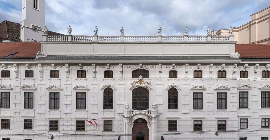 Palais Lobkowitz Audio Guide Tour - Nuda Veritas: using the symbolism to see more than the surface