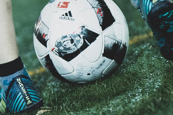 Play Football Friendly in Vienna - Friendly Football in Vienna at Sportcenter Donaucity