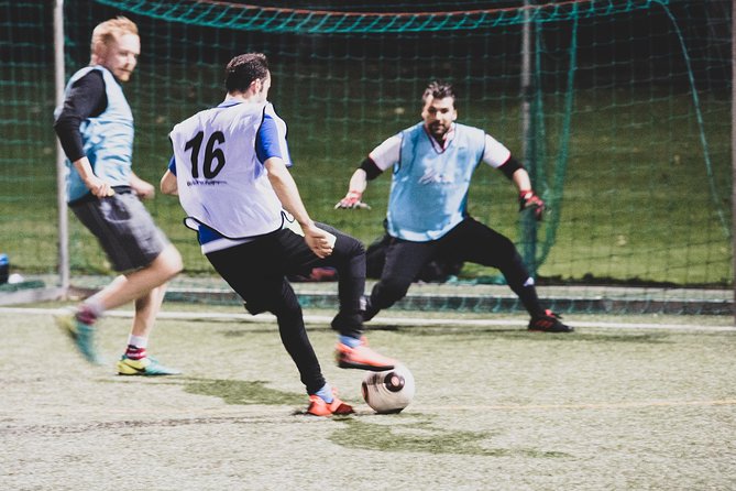 Play Football Friendly in Vienna - Meeting at 8:30 pm near WienMitte or straight at the pitch