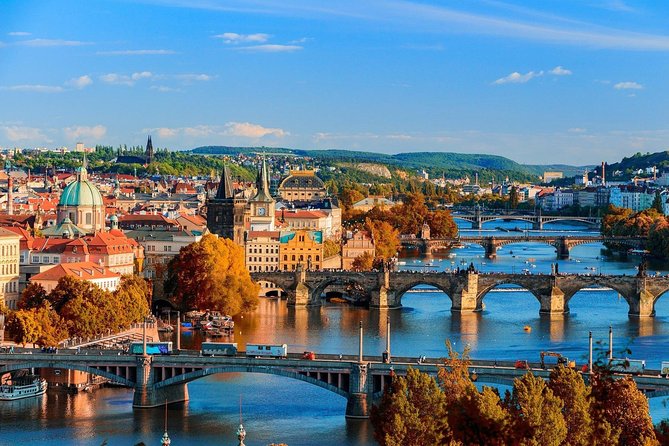 Prague private day tour from Vienna ( local guide ) - The morning start: pickup at 7:30 and a long but manageable ride
