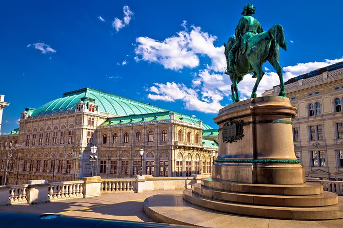 Private Bike Tour of Vienna Top Attractions & Nature - Ringstrasse power loop: Rathaus, Parliament, Burgtheater, and civic Vienna
