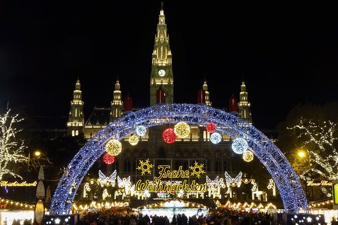 Private Christmas Markets Walking Tour Vienna - Timing and logistics: a 4:30 pm doorstep start that reduces stress