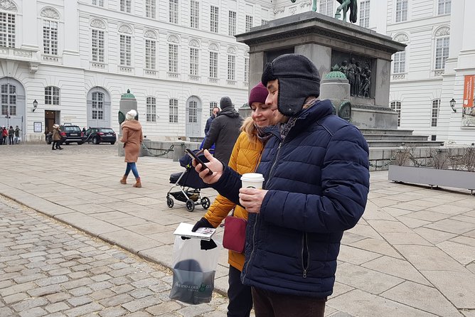 Private City Discovery walk - Historical Treasure hunt - What the challenges are like (and how that helps you learn Vienna)