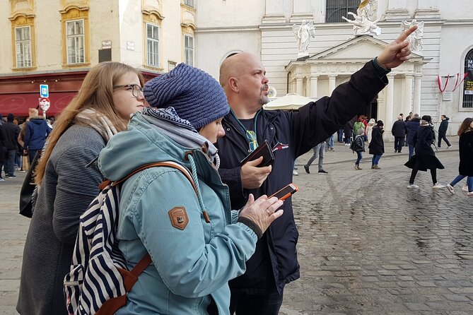 Private City Discovery walk - Historical Treasure hunt - Starting at Michaelerplatz: a smart way to meet the city