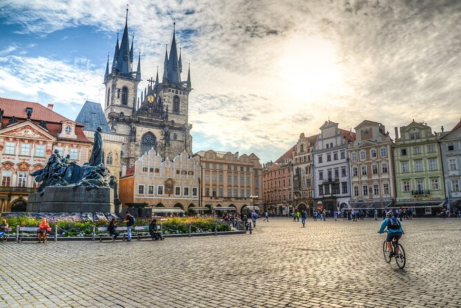 Private Full Day Tour to Prague from Vienna - Prague Highlights on a 4-Hour Loop: What You’ll Actually See