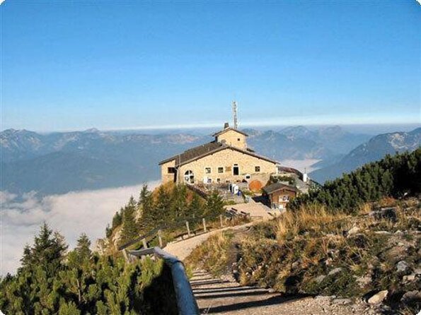 Private Memorial Tour from Vienna to Mauthausen & Eagle's Nest - Quick hits before you go