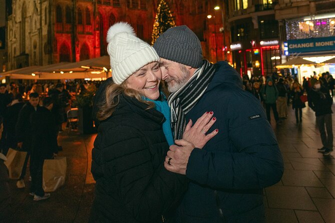 Private Photographer Vienna - Timing Tips for November and December: Morning Light vs. Christmas Magic