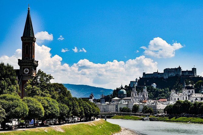Private Scenic Transfer from Vienna to Salzburg with 4h of Sightseeing - A note on luggage fit and comfort