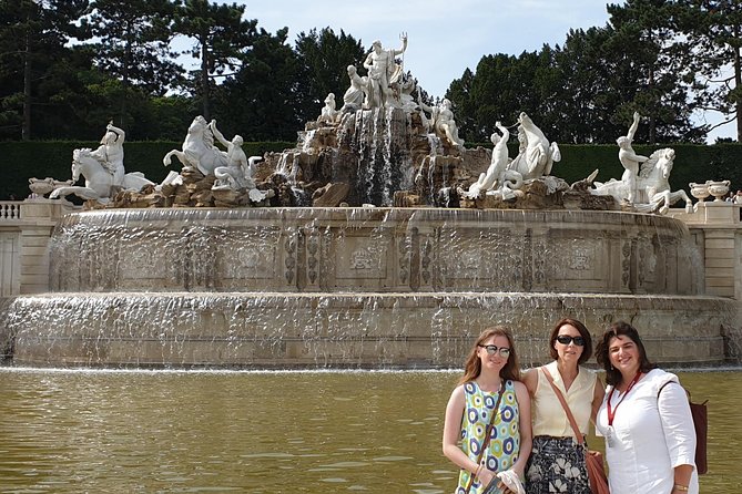 Private Schönbrunn Palace and Gardens Tour - Private guide power: personalization is the point