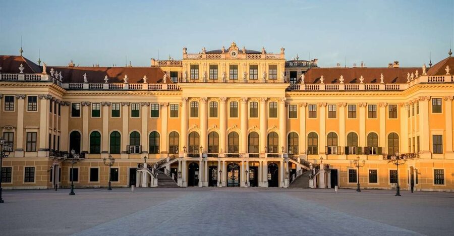 Private Schönbrunn Palace Tour: Entrance included - Key highlights you’ll care about