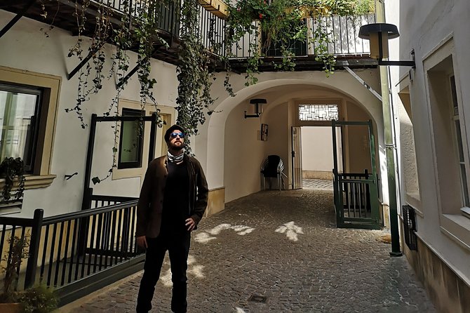 Private tour of historical Vienna with Jan - Stop 5: Conditorei SLUKA—cake, coffee, and Art Nouveau mood