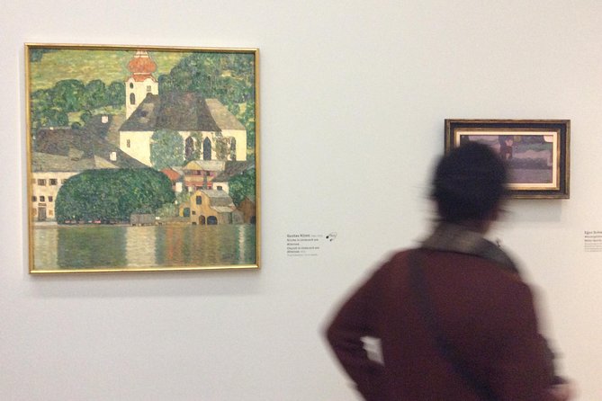 Private Tour with an Art Historian of the Leopold Museum: Gustav Klimt, Egon Schiele and Viennese Art Nouveau - Meet Julia, and why an art historian changes everything