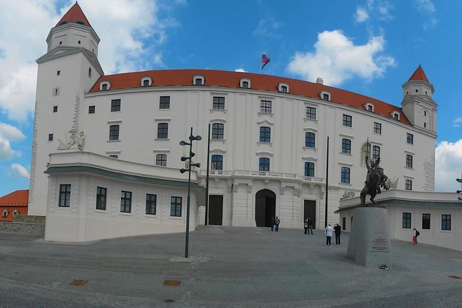 Private transfer from Vienna to Budapest with Bratislava visit - A Vienna-to-Budapest Day That Still Feels Like Travel