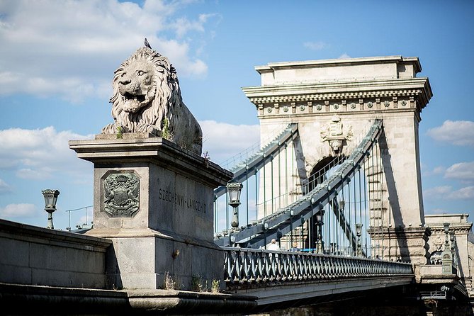 Private transfer from Vienna to Budapest with Bratislava visit - The Van, the Timing, and the Comfort Details That Matter