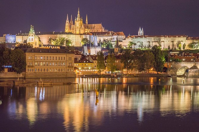 Private Transfer from Vienna to Prague with 1 hour Stop in Kutna Hora - Practical tips for a smooth day