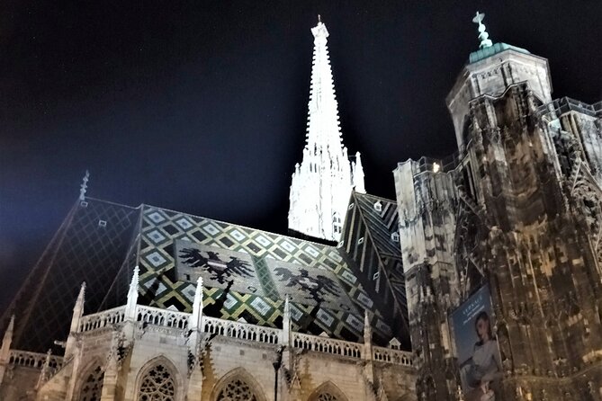 Private Vienna Evening Walk — Orientation for Your First Night - People’s Garden, Café Landtmann area, and the Vienna café you’ll want tomorrow