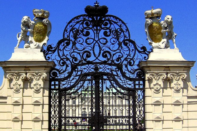 Private Vienna Highlights History Walk — WWII and Post War Vienna - Upper Belvedere panorama: Prince Eugene, 1955 symbolism, and the view of change
