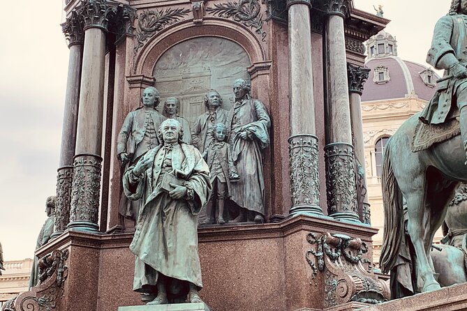 Private Vienna Walking Tour - The Graben, Plague Column Area, and Jewish Square: Contrasts You Can Walk