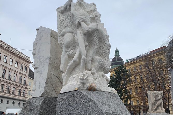 Private World War II Walking Tour in Vienna - Starting point and the smoothest way to meet your guide
