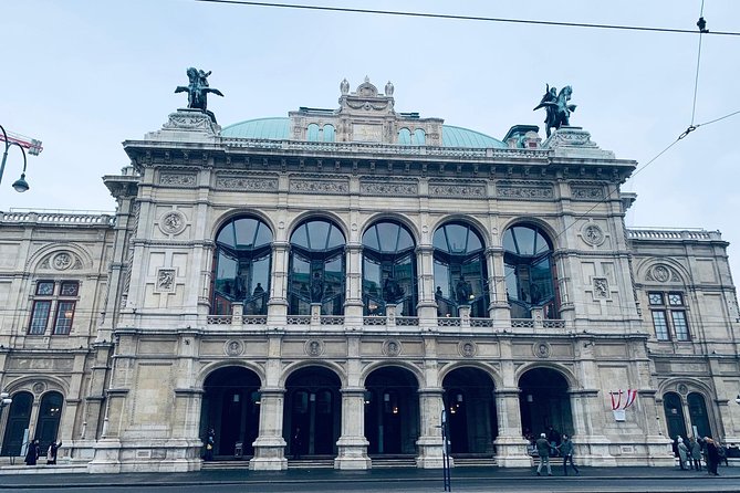 Private World War II Walking Tour in Vienna - Inner-city Gothic cathedral stop: what changes, what remains