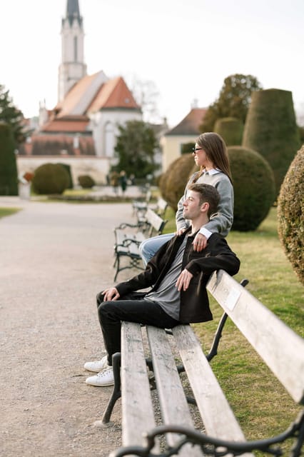 Professional Photoshooting in Vienna - How the shoot is guided: calm posing and smart direction