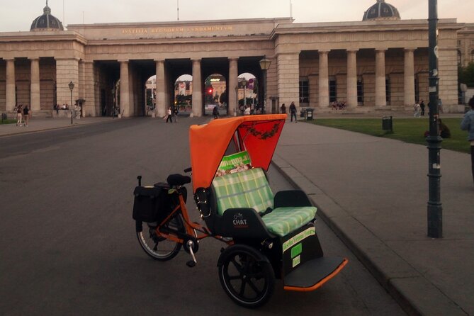 RAXI (E-Rickschaw) big private Vienna tour - Pickup, route flexibility, and how the ride works