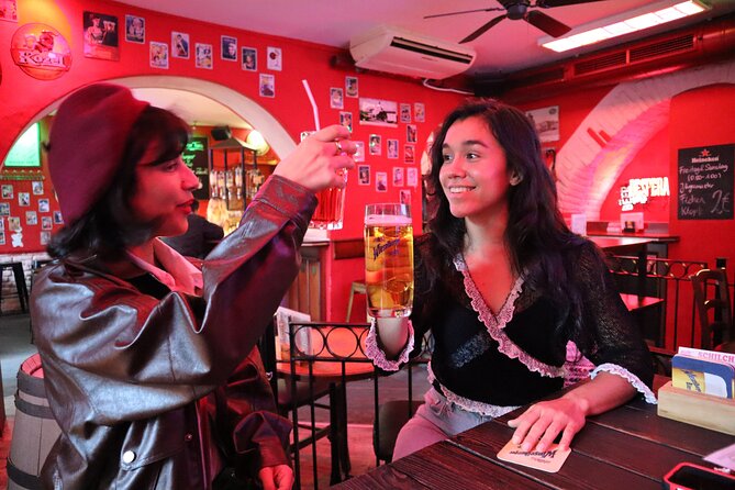 Saturday Night Pub Crawl for Professionals in Vienna, Austria - Kaktus Club finale: underground clubbing and long drinks in the 8–12€ range