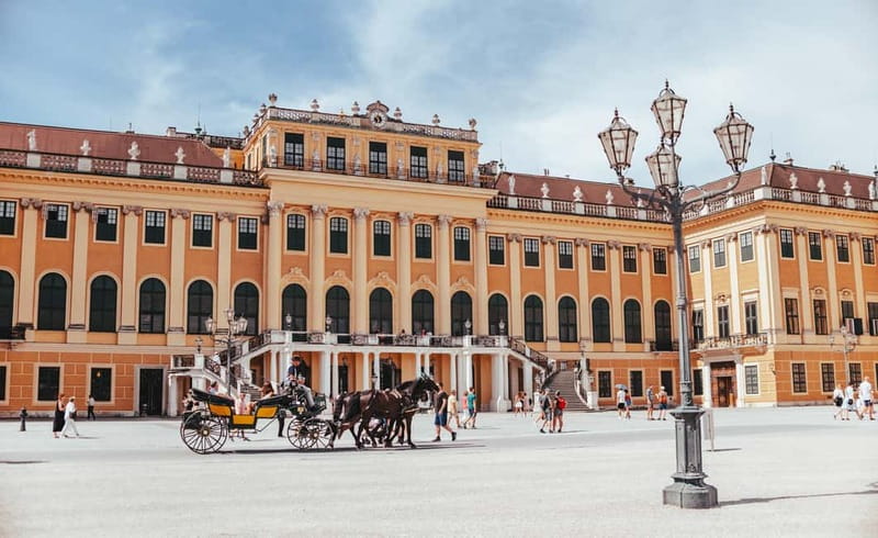 Schönbrunn, Danube Tower, Boat, Wheel & Hop On - FLEXI Pass - Where to plug the stops together: a practical day-mix