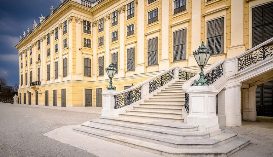 Schönbrunn Grand Tour : Private Skip-the-Line Walking Tour - Getting inside fast: the entrance hall moment that sets the tone