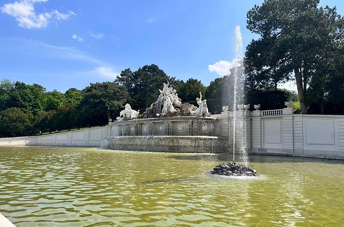 Schönbrunn Palace and Garden Tour - Carousel Room and ceremonial hall: art as drama
