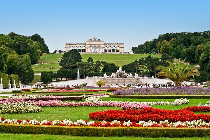 Schönbrunn Palace & Gardens Guided Tour with Skip-the-Line Access - Inside Schönbrunn Palace: 22 staterooms in a story-driven route