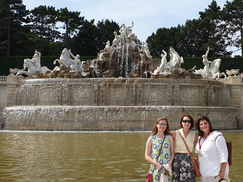 Schönbrunn Palace & Gardens Tour - Where you meet and why the pacing works