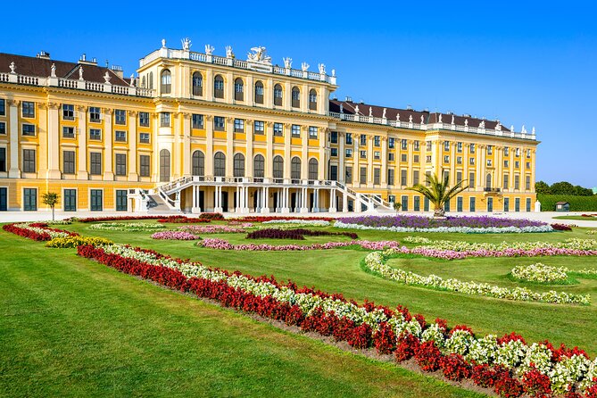 Schönbrunn Palace Guided Tour with Skip the Line Access - Meeting Point and timing: the part that can make or break it