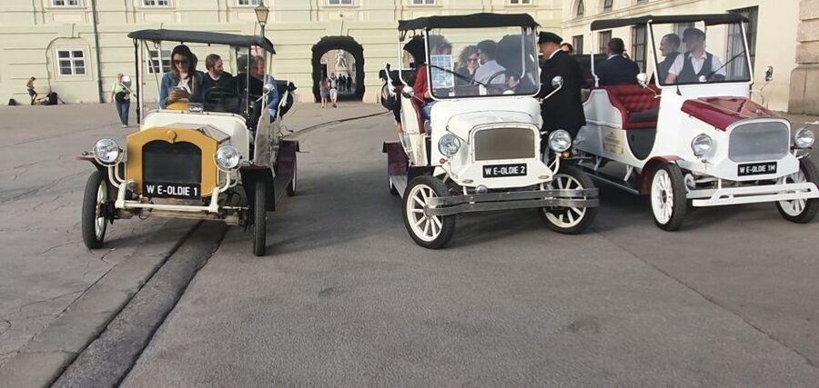 Sightseeing tour in electric vintage car (up to 5 people) - Electric vintage car Vienna: what the ride feels like