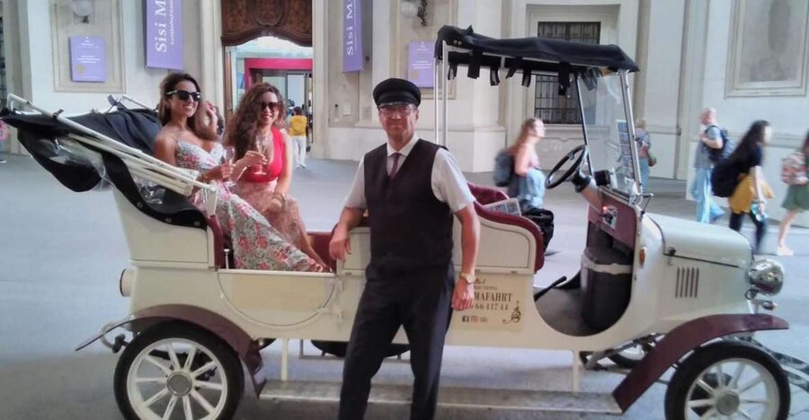 Sightseeing tour in electric vintage car (up to 5 people) - Where you start: Herrengasse, right by a major hotel