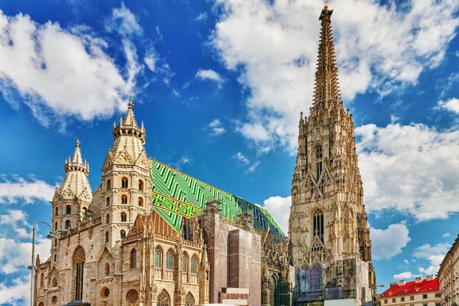 St Stephen's Cathedral Vienna Old Town Walking Tour - Getting ready: meeting point and on-the-ground realities