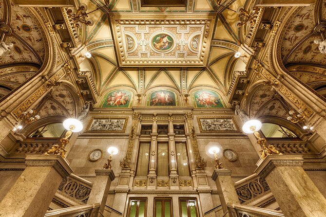 STATE OPERA - PRIVATE guided tour (tickets included) - Vienna State Opera in 90 Minutes: What You Really See