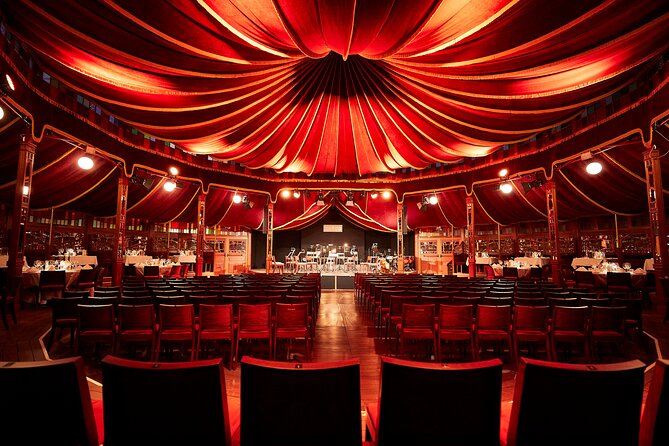 Strauss Dinner Show - Drinks are extra: plan your budget like a local