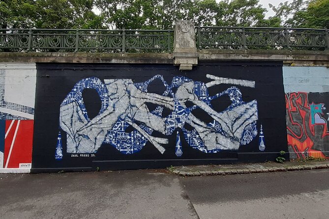Street Art Tour in Vienna - Stop 2: Das Werk and the Viennese hall of fame effect