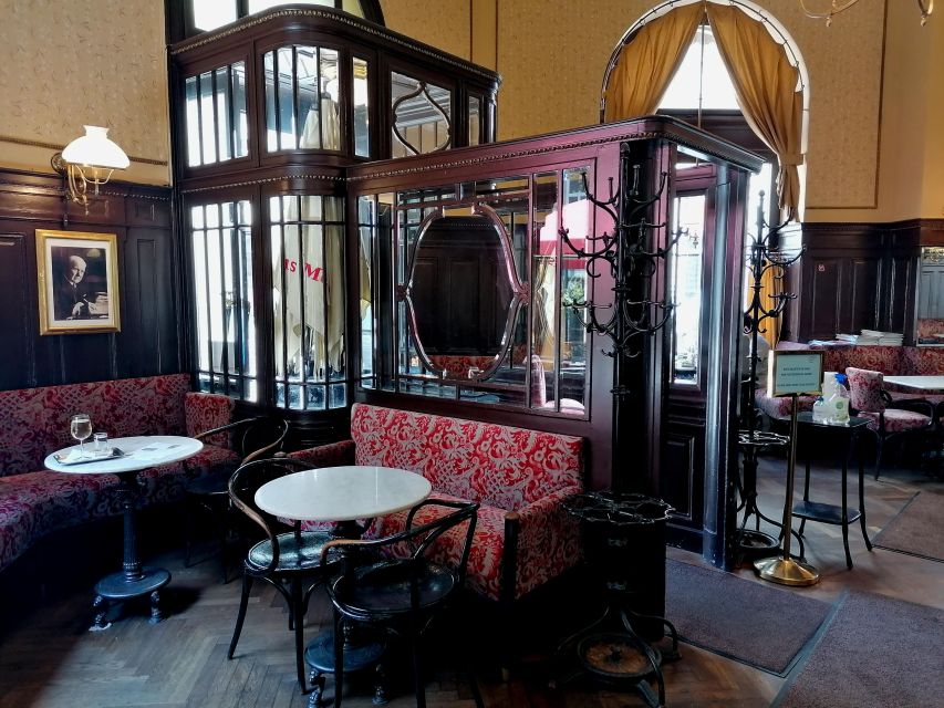 Sweet Vienna Tour: Home of Cakes and Cafe Culture - The Sachertorte Trap: Original vs Real Sacher Cake