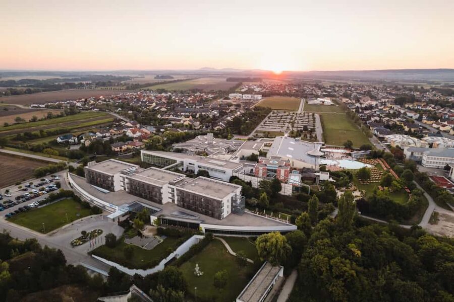 Therme Laa Wellness Day: Spa Escape Near Vienna - Price and value: is $48 enough, or will you add Sauna World?