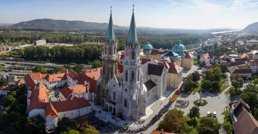 Ticket to Klosterneuburg Abbey - Getting To Klosterneuburg Abbey From Vienna Without Stress