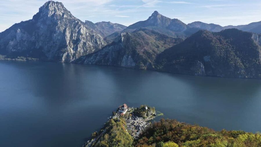 Traunkirchen, Hallstatt & Salzburg – A Day to Remember - Salzburg Old Town Walking Tour: Mozart Sights with a Real Pace