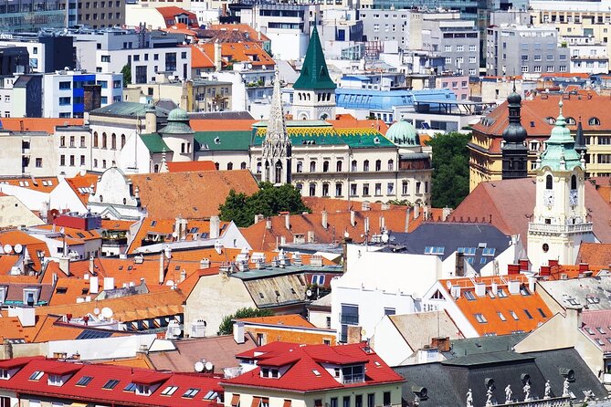 Trip from Vienna: Visit Bratislava - transport, lunch and guided tour included - Bratislava Castle walking tour: the 1-hour history injection