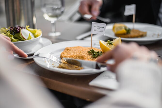 Vegan Sightseeing tour in an electro vintage car incl. schnitzel - Key things to know before you go