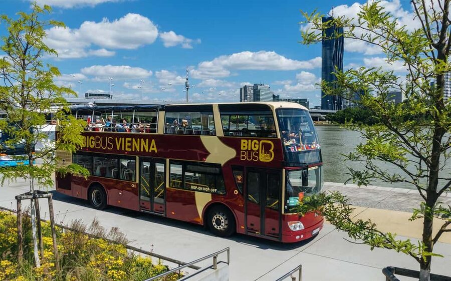 Vienna 3, 4 or 5-Attraction Pass: Schönbrunn, Belvedere, Bus - Should you book it? My decision guide