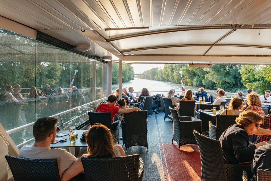 Vienna: 3-Course Evening Dinner Cruise - The 3-Course Menu: Aperitif, Starter, Main Choice, Dessert