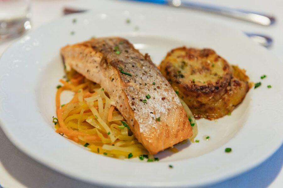 Vienna: 3-Course Evening Dinner Cruise - Who This Works Best For (and Who Might Skip It)