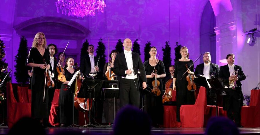 Vienna: After-Hours Schönbrunn Palace Entry & Concert Ticket - The timing: 6:45 PM entry, 7:00 start, and a wait before seats